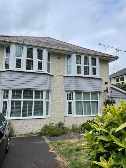 Modern 2 Bed Flat W Parking, Dog Friendly, Central Bournemouth Exterior photo